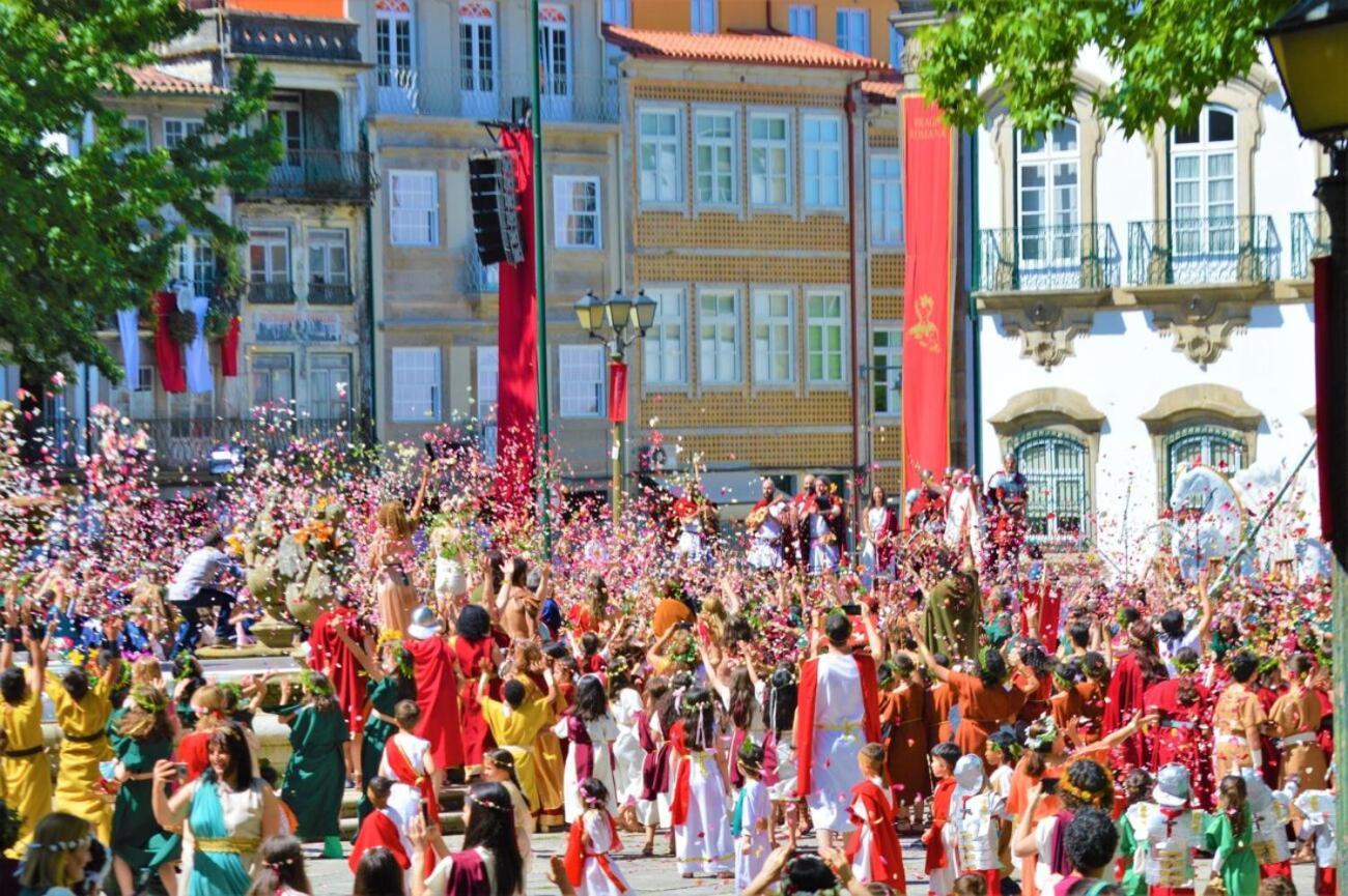 Imaculada Home Royal - Cobramos Estacionamento - Precisa Reservar Braga Kültér fotó